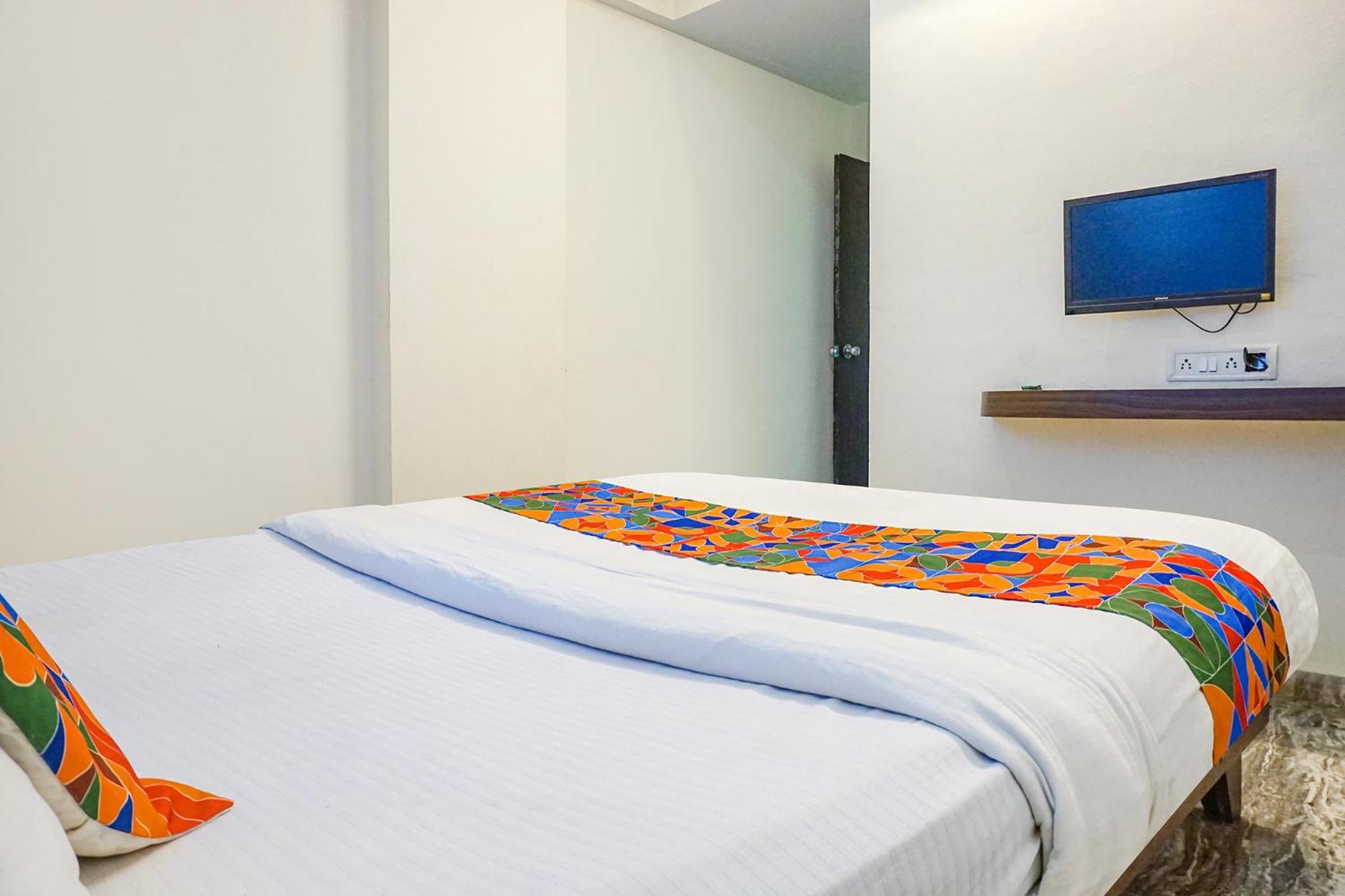 Fabhotel Gokul Lodge Gorhe Khurd Екстериор снимка