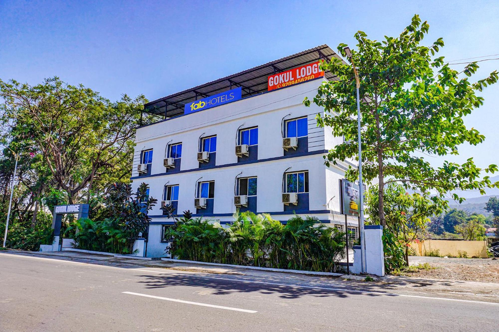Fabhotel Gokul Lodge Gorhe Khurd Екстериор снимка
